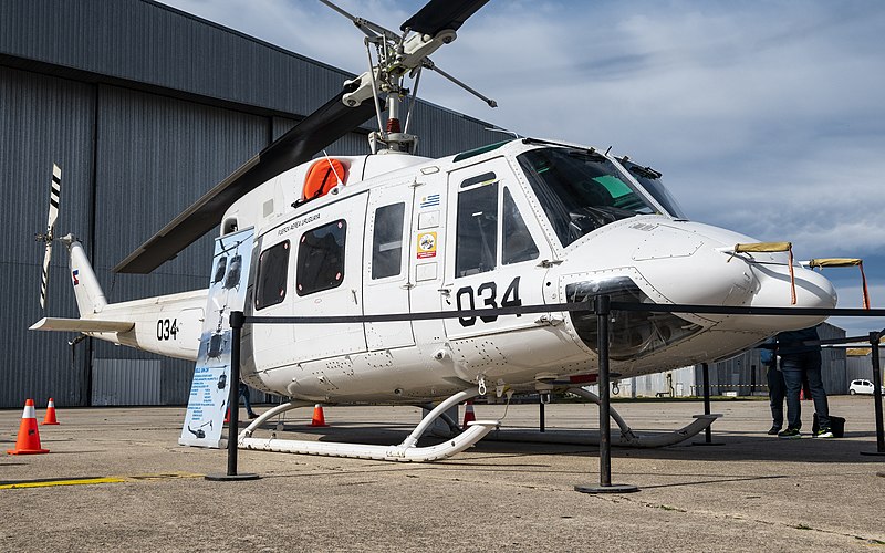 Bell212